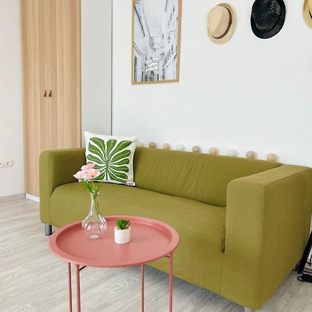 Belvarosi Studio Apartman Kecskemét Buitenkant foto